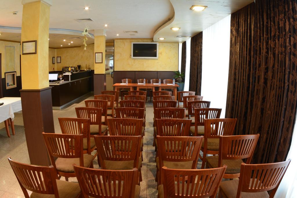 Hotel Afrodita พลอฟดิฟ ภายนอก รูปภาพ