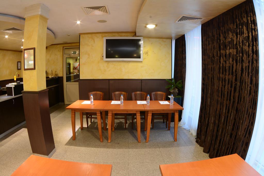 Hotel Afrodita พลอฟดิฟ ภายนอก รูปภาพ
